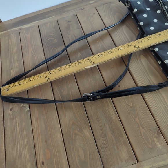 Black and White Polka Dot Vinyl Retro 80s Shoulder Bag - Picture 6 of 7